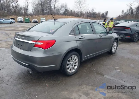 2012 Chrysler 200 Touring z USA, uszkodzony, nr VIN 1C3CCBBB0CN226436